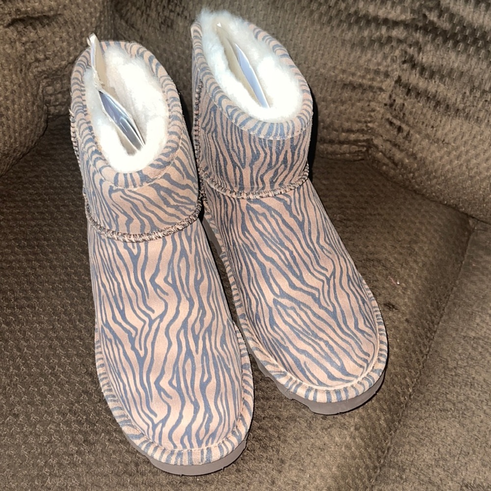 Bear Paw women new size 7 brown with black stripes